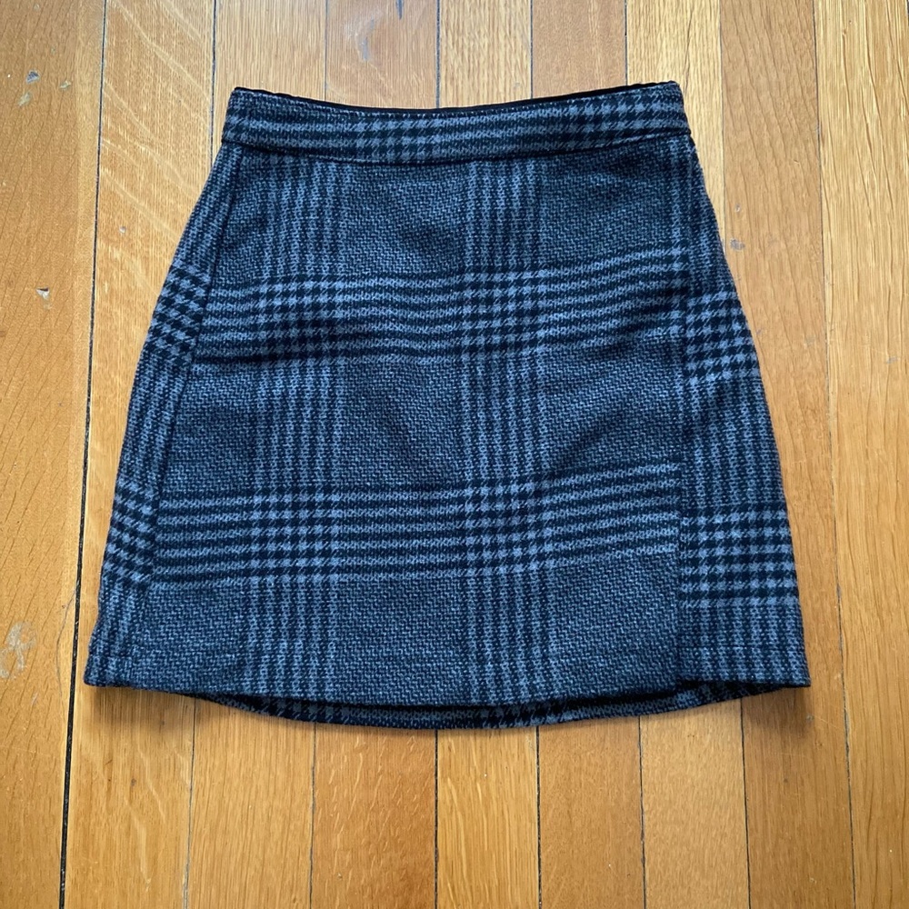 Abercrombie & Fitch Gray Plaid Mini Skirt XXS